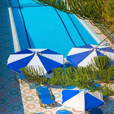 Nontas Apartments خيرسونِسوس المظهر الخارجي الصورة