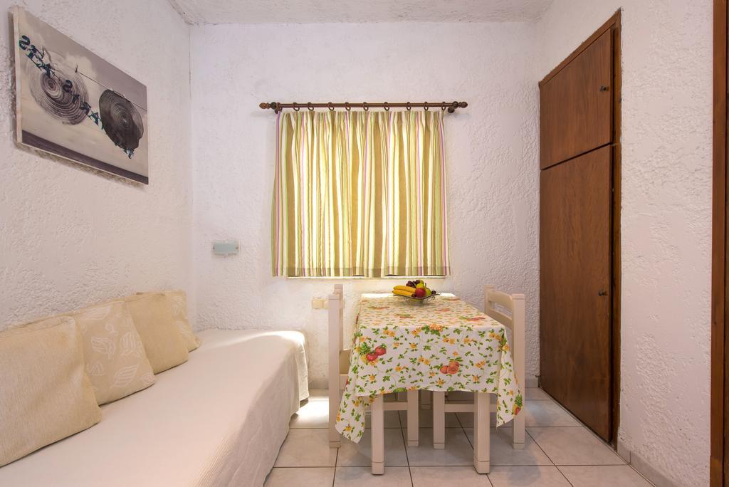 Nontas Apartments خيرسونِسوس المظهر الخارجي الصورة